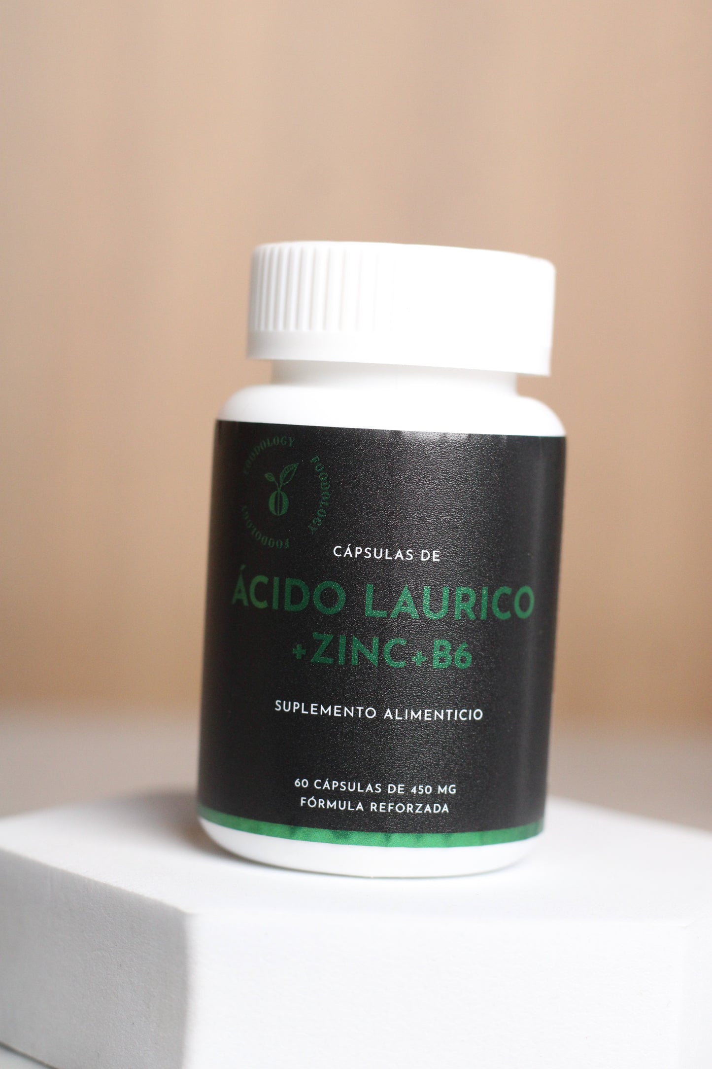 
                  
                    Acido Láurico + Zinc + B6
                  
                