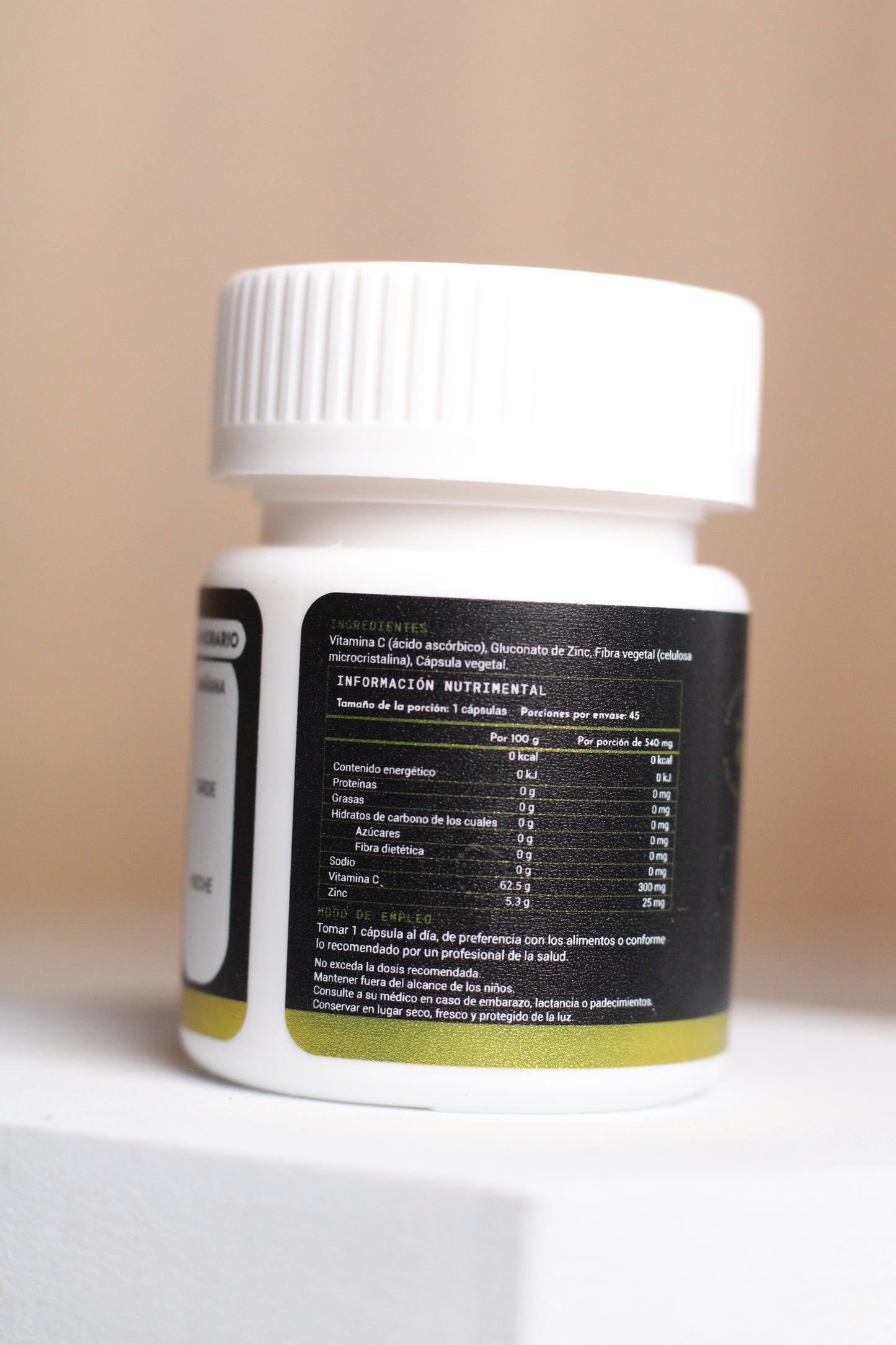 
                  
                    Vitamina C + zinc
                  
                